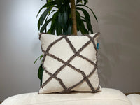 Rolivs Pena Kırlent 47x47 cm | Cream Texture Punch Dekoratif Yastık  NK1717