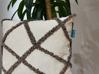 Rolivs Pena Kırlent 47x47 cm | Cream Texture Punch Dekoratif Yastık  NK1717