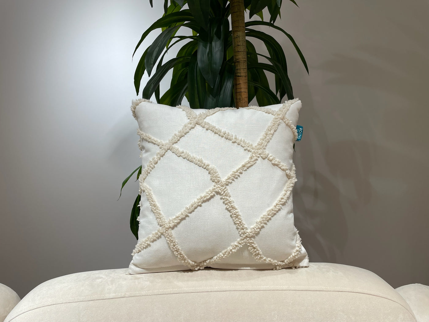 Rolivs Alven Kırlent 47x47 cm | Cream Texture Punch Dekoratif Yastık