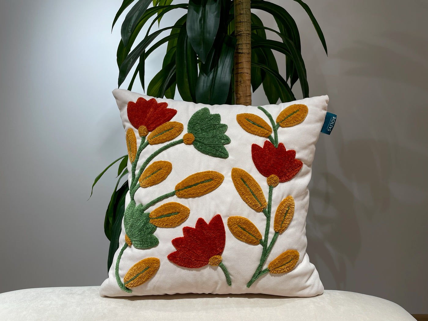 Rolivs Bahar Çiçeği Kırlent 47x47 cm | Punch Çiçek Desenli Dekoratif Yastık