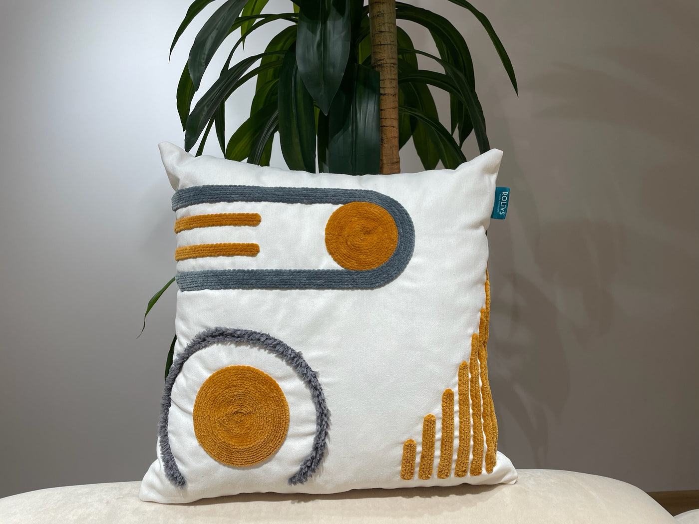 Rolivs Nexa Kırlent 47x47 cm | Art Deco Geometrik Punch Yastık