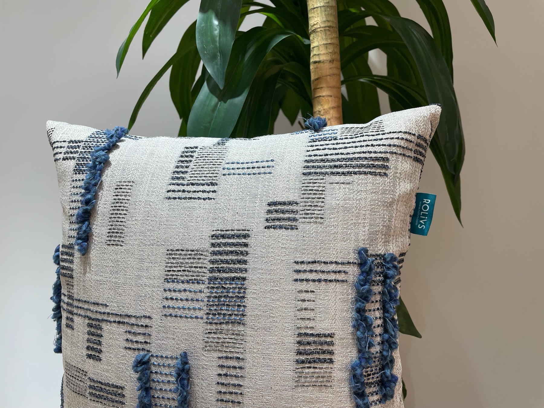 Rolivs Mavi Esinti Kırlent 47x47 cm | Soft Koleksiyon Dekoratif Yastık