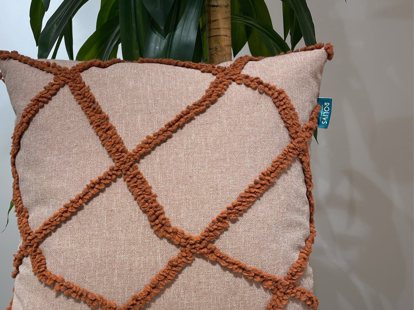 Rolivs Zerun Kırlent 47x47 cm | Cream Texture Punch Modern Yastık
